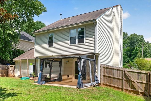4304 Chesapeake Trace NW, Acworth, GA 30101