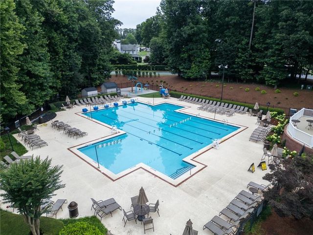 4304 Chesapeake Trace NW, Acworth, GA 30101