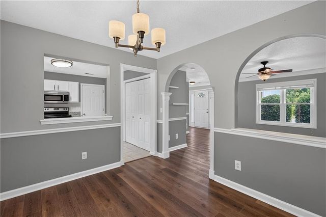 4304 Chesapeake Trace NW, Acworth, GA 30101