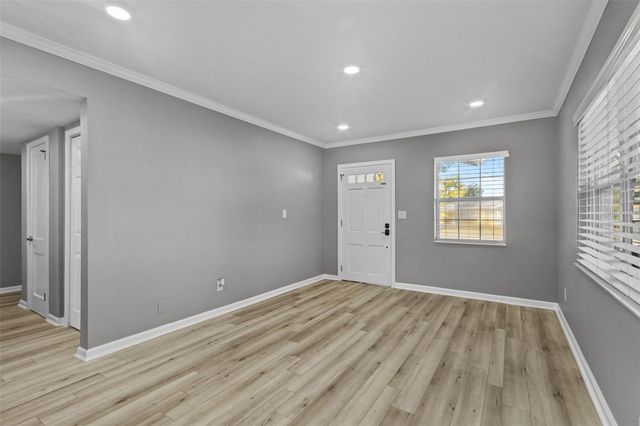 2302 S THIXTON COURT, Tampa, FL 33629