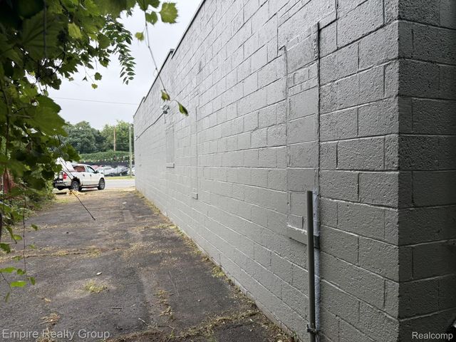12040 Greenfield Road, Detroit, MI 48227