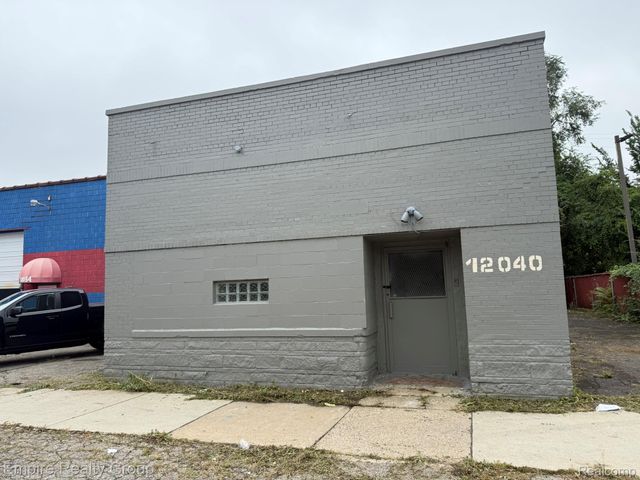 12040 Greenfield Road, Detroit, MI 48227