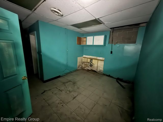 12040 Greenfield Road, Detroit, MI 48227