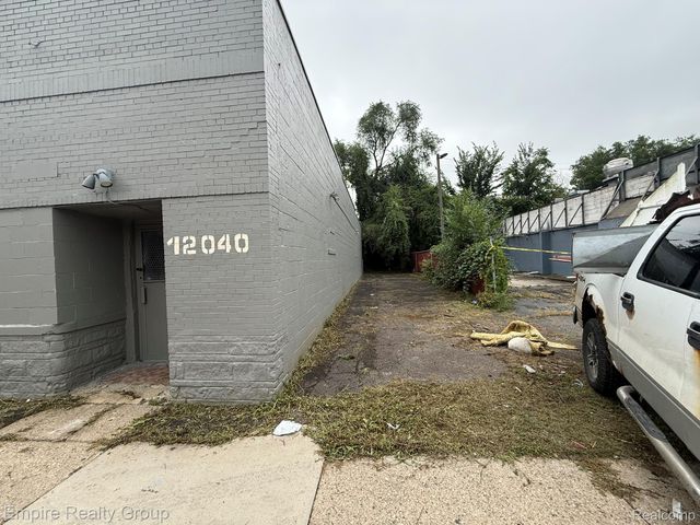 12040 Greenfield Road, Detroit, MI 48227
