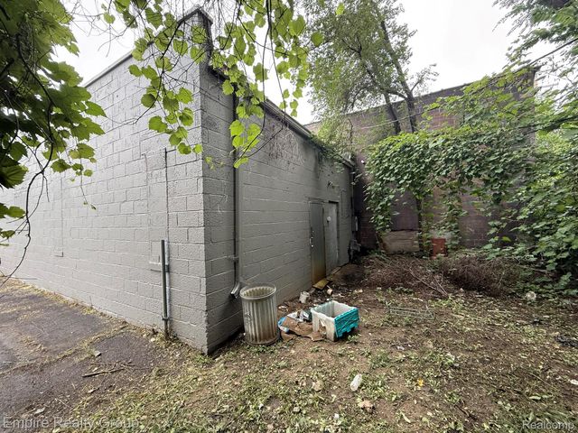 12040 Greenfield Road, Detroit, MI 48227