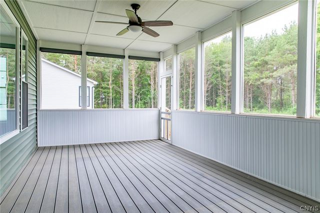 4544 Hollyshire Way, Clay, NY 13041