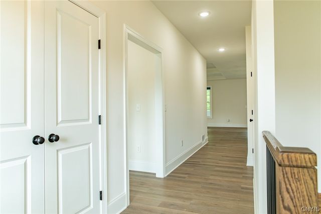 4544 Hollyshire Way, Clay, NY 13041