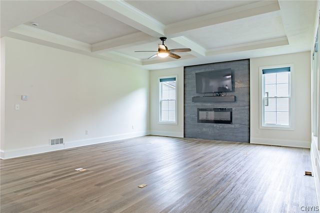 4544 Hollyshire Way, Clay, NY 13041