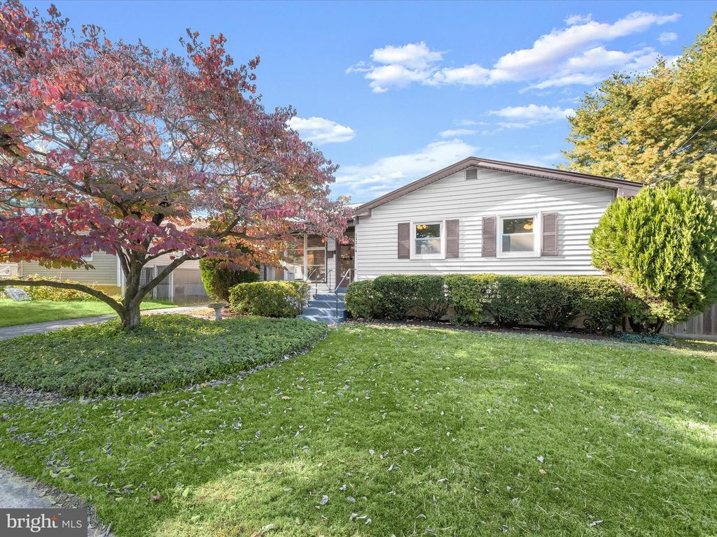 13214 DUMBARTON DR, Rockville, MD 20853