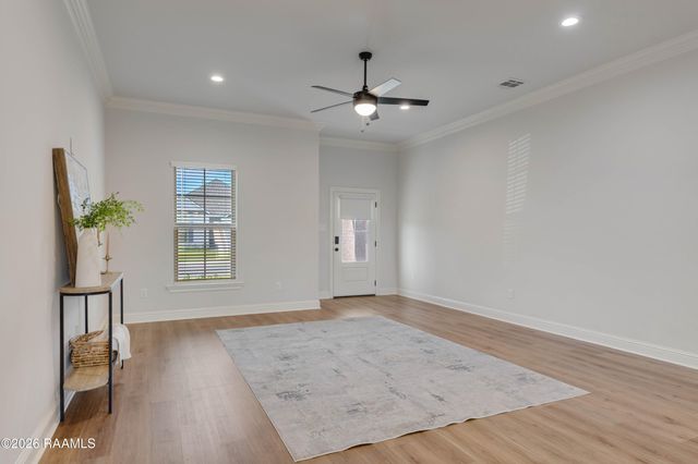 102 Gilded Lane, Broussard, LA 70518