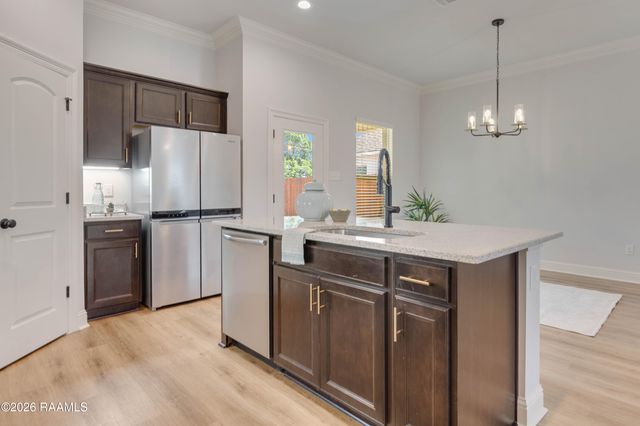 102 Gilded Lane, Broussard, LA 70518