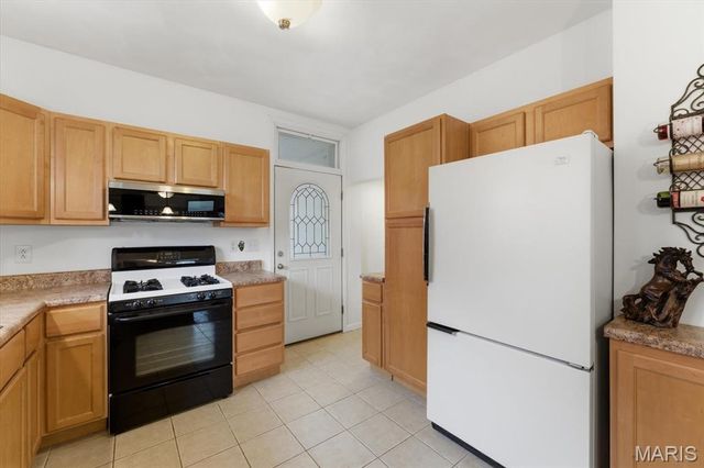 102 S 34th Street, Belleville, IL 62226