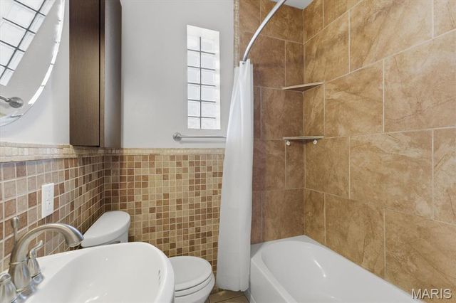 102 S 34th Street, Belleville, IL 62226