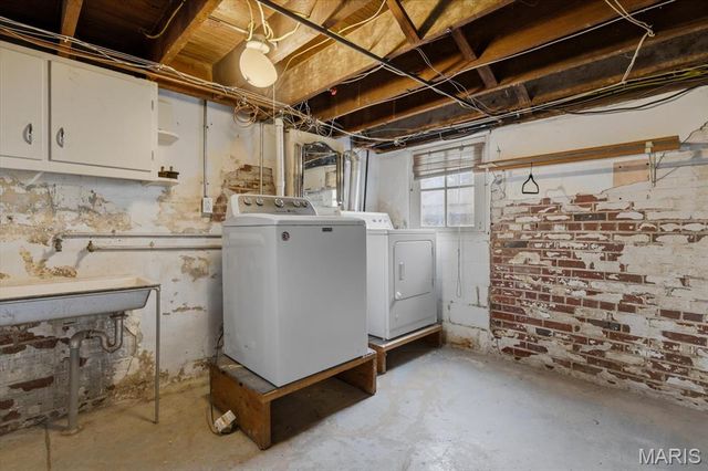 102 S 34th Street, Belleville, IL 62226