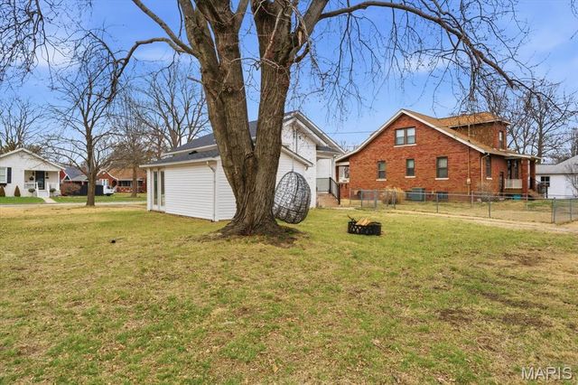 102 S 34th Street, Belleville, IL 62226