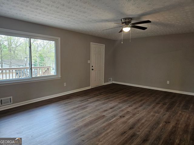 6829 Laurel View Court, Douglasville, GA 30135