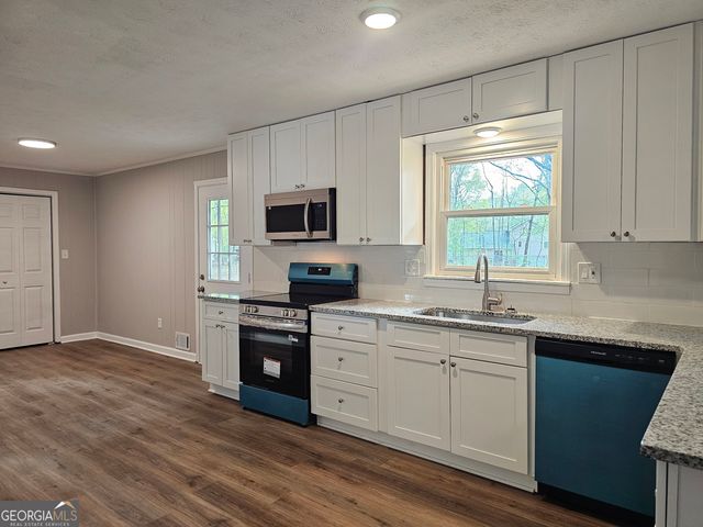 6829 Laurel View Court, Douglasville, GA 30135