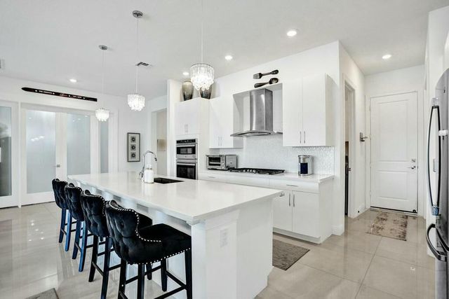 12170 N Baypoint Circle, Parkland, FL 33076