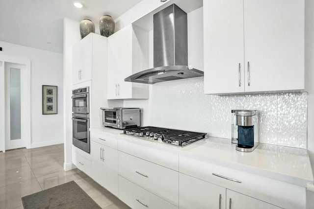 12170 N Baypoint Circle, Parkland, FL 33076