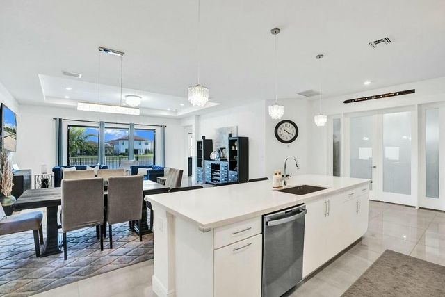 12170 N Baypoint Circle, Parkland, FL 33076