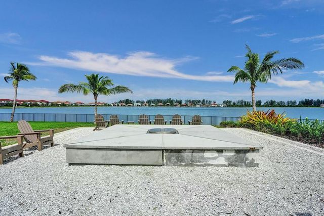 12170 N Baypoint Circle, Parkland, FL 33076