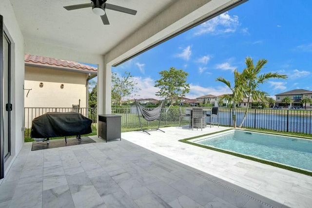 12170 N Baypoint Circle, Parkland, FL 33076