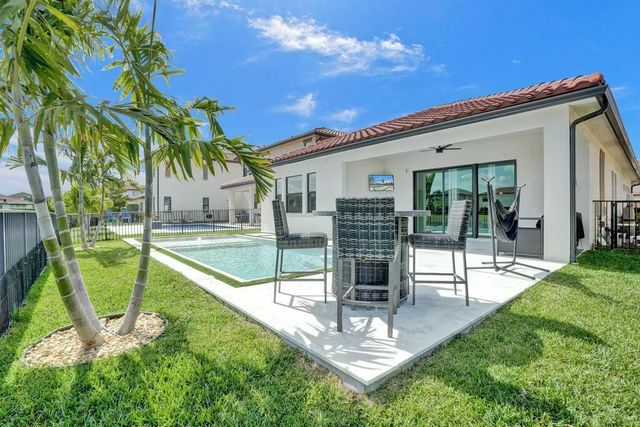 12170 N Baypoint Circle, Parkland, FL 33076