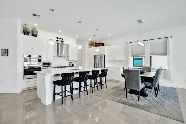 12170 N Baypoint Circle, Parkland, FL 33076