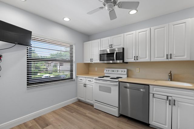 9286 VISTA DEL LAGO F, Boca Raton, FL 33428