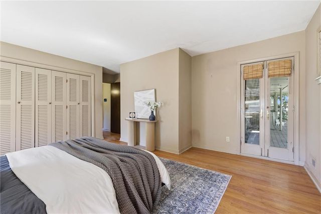 6332 Robinhood Drive, Merriam, KS 66203