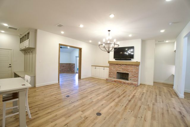 6404 89th Street, Lubbock, TX 79424