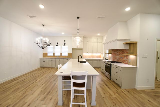 6404 89th Street, Lubbock, TX 79424