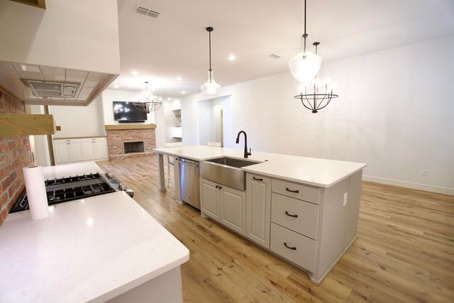 6404 89th Street, Lubbock, TX 79424