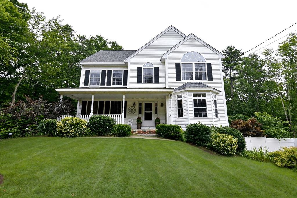 27 Jericho Drive, Kingston, NH 03848
