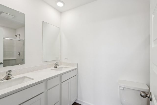 385 Summit Circle, Lombard, IL 60148