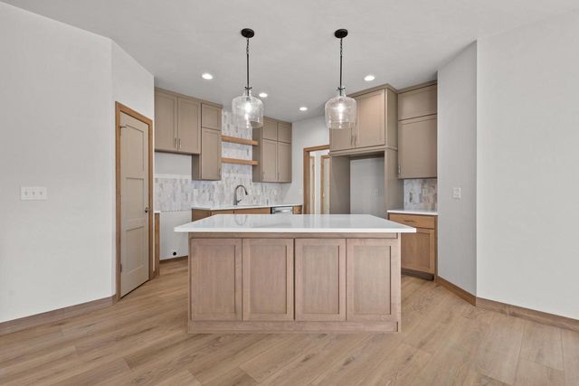 2522 TIPPERARY TRAIL, De Pere, WI 54115