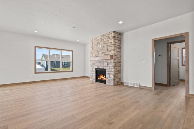 2522 TIPPERARY TRAIL, De Pere, WI 54115