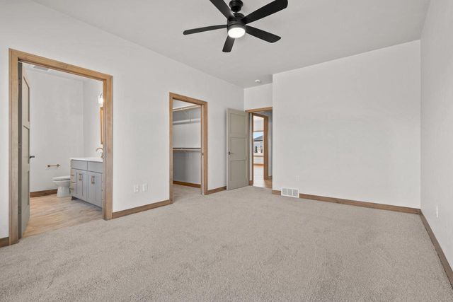 2522 TIPPERARY TRAIL, De Pere, WI 54115