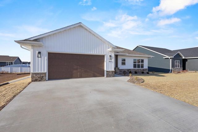 2522 TIPPERARY TRAIL, De Pere, WI 54115