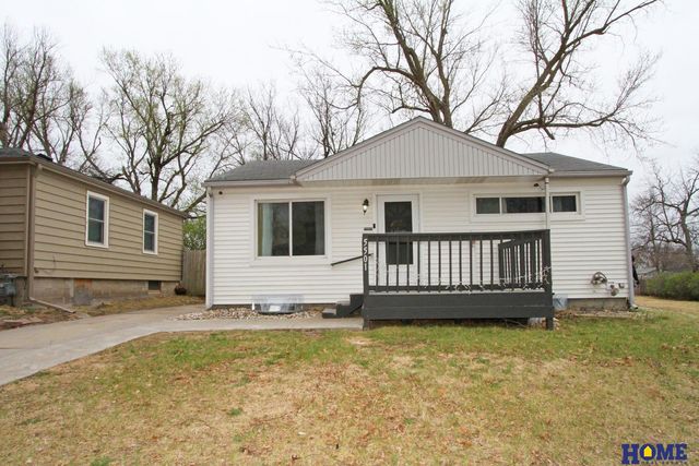 5501 Oldham Street, Lincoln, NE 68506