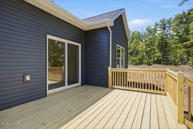11 Elsies Way, Queensbury, NY 12804