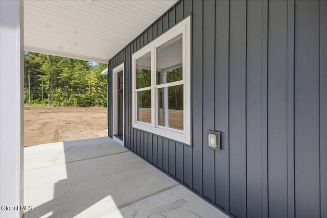 11 Elsies Way, Queensbury, NY 12804