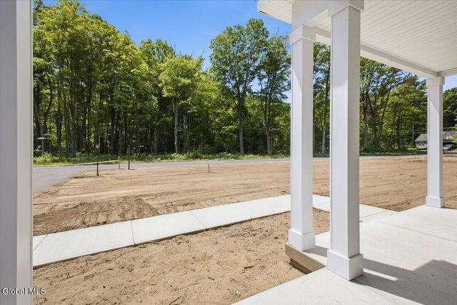 11 Elsies Way, Queensbury, NY 12804