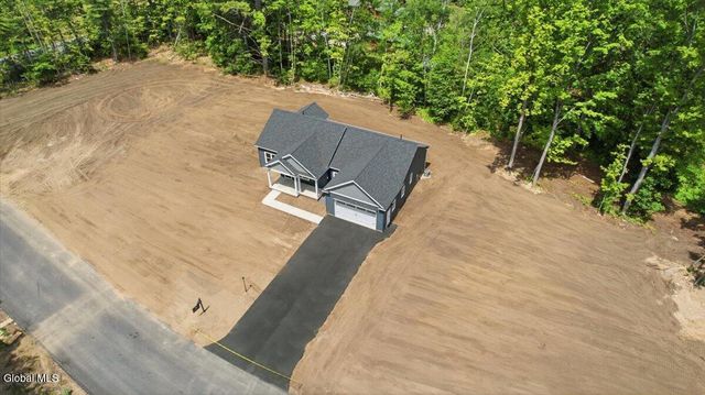 11 Elsies Way, Queensbury, NY 12804