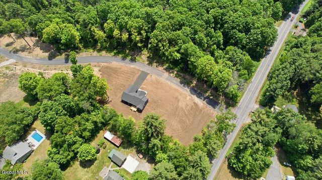 11 Elsies Way, Queensbury, NY 12804