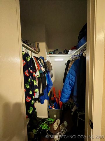 1019 Four Seasons Drive, Durant, OK 74701