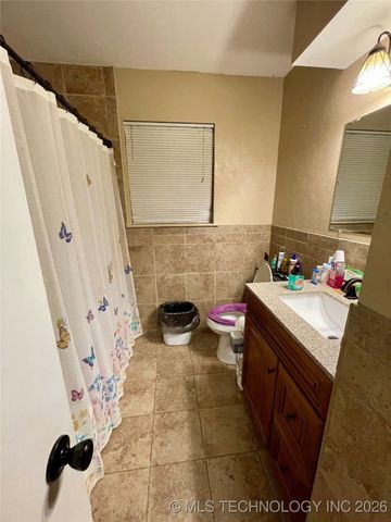 1019 Four Seasons Drive, Durant, OK 74701