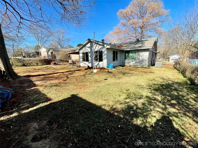 1019 Four Seasons Drive, Durant, OK 74701