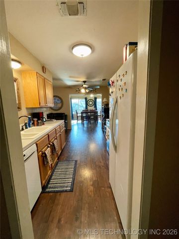 1019 Four Seasons Drive, Durant, OK 74701