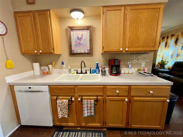 1019 Four Seasons Drive, Durant, OK 74701